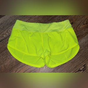 Lululemon Speed up shorts size 4,2.5